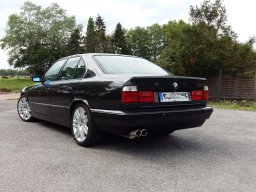 BMW E34 530i V8